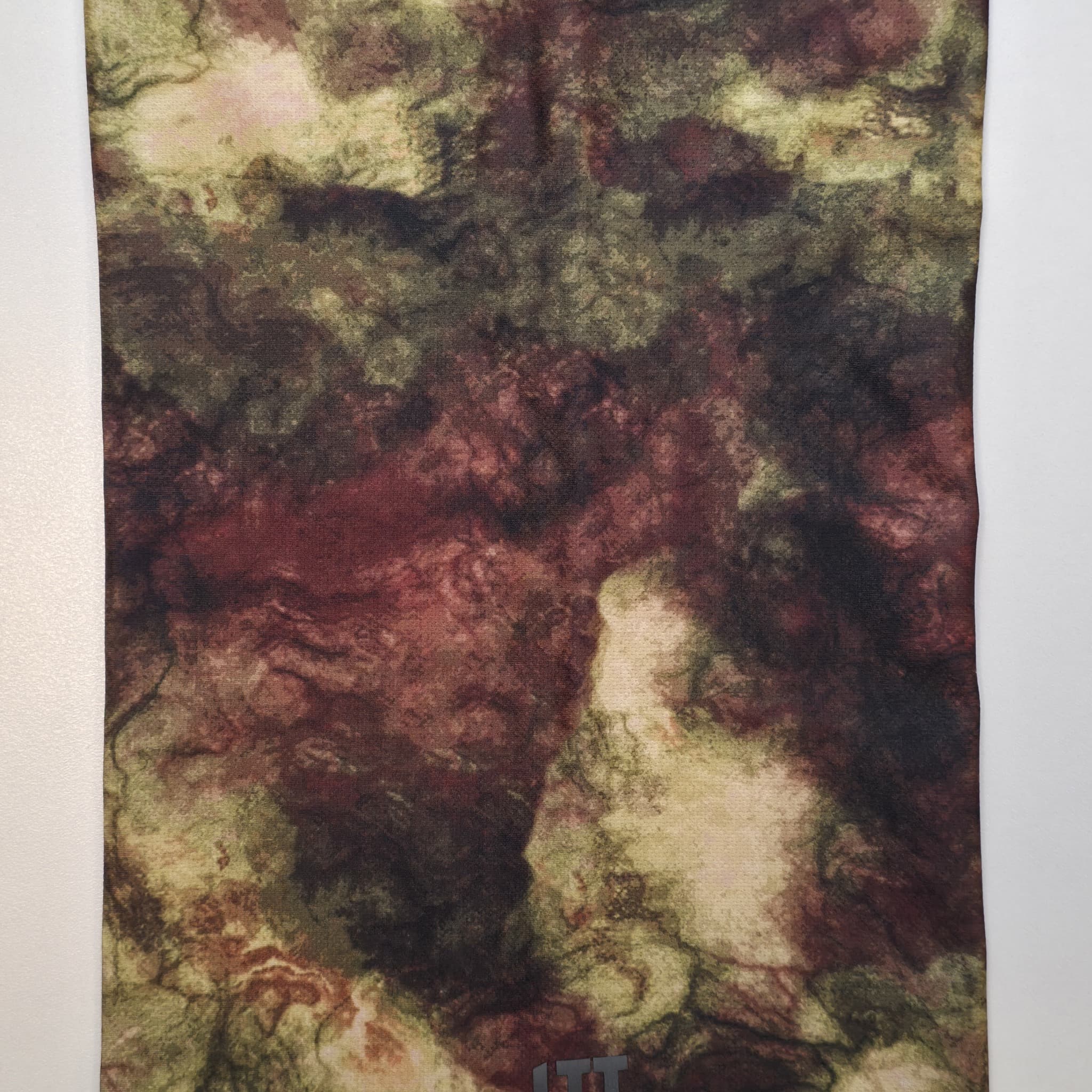 BATİK — flat-lay