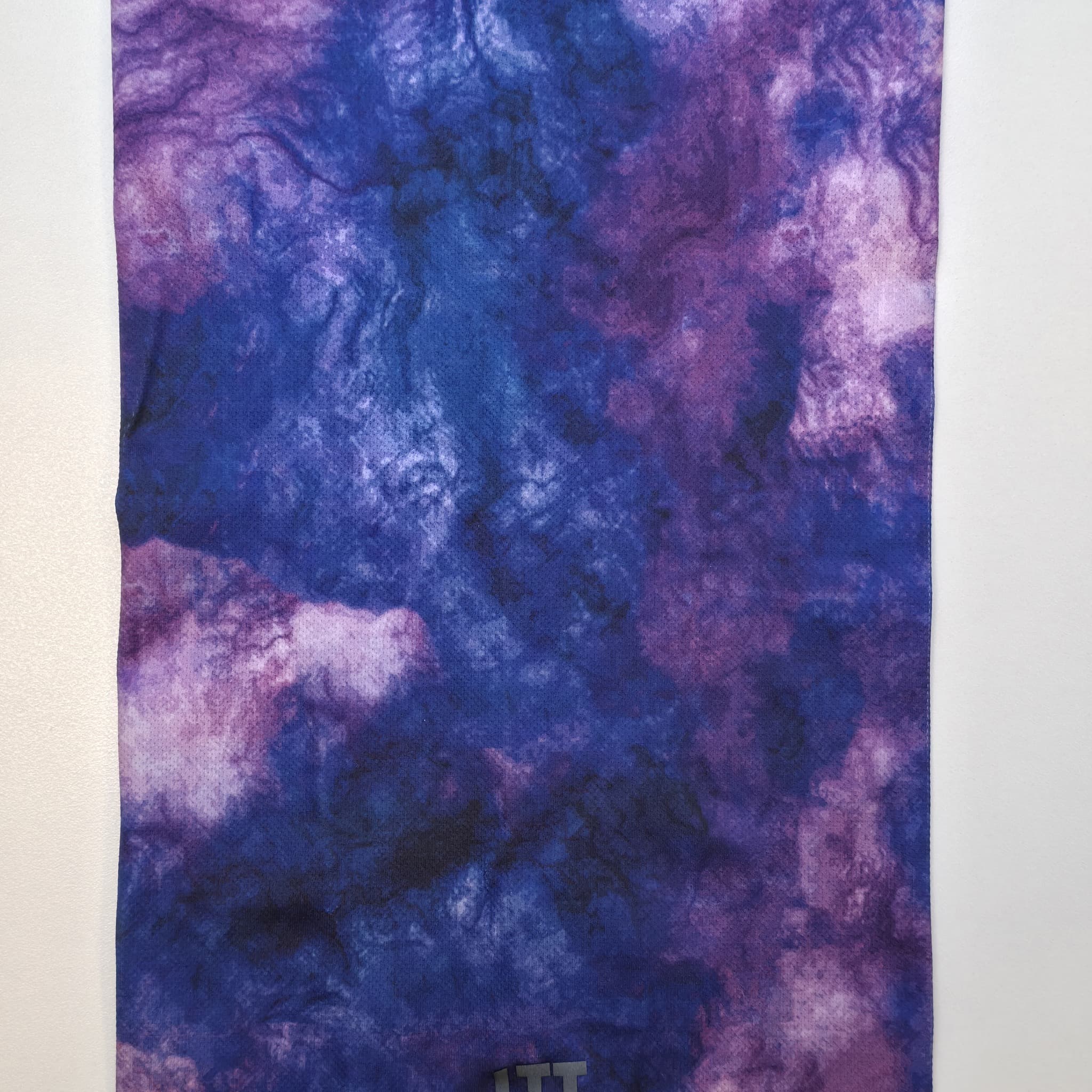 BATİK — flat-lay